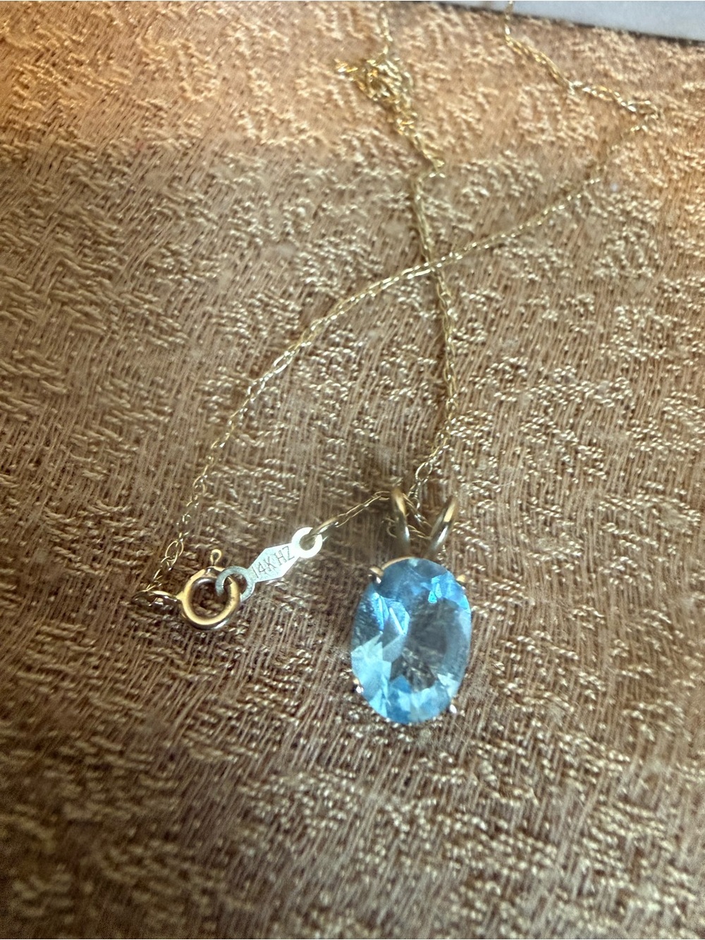 14K Gold Blue Topaz Pendant Necklace